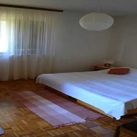 Apartment Kurta
