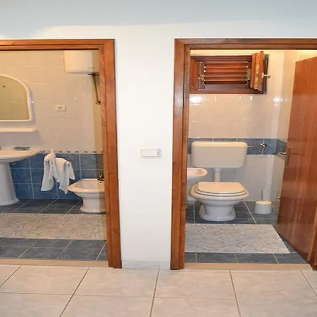 Apartment Kurta