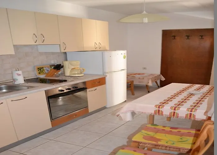 Kurta Apartment
