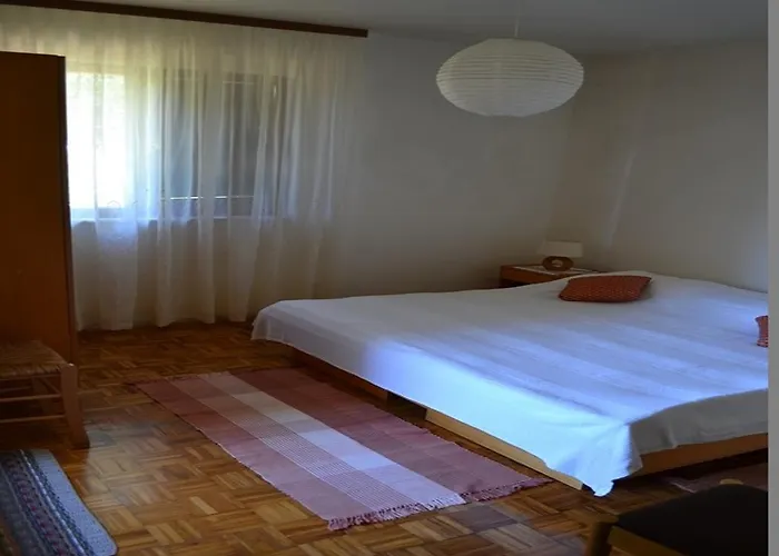 Apartment Kurta